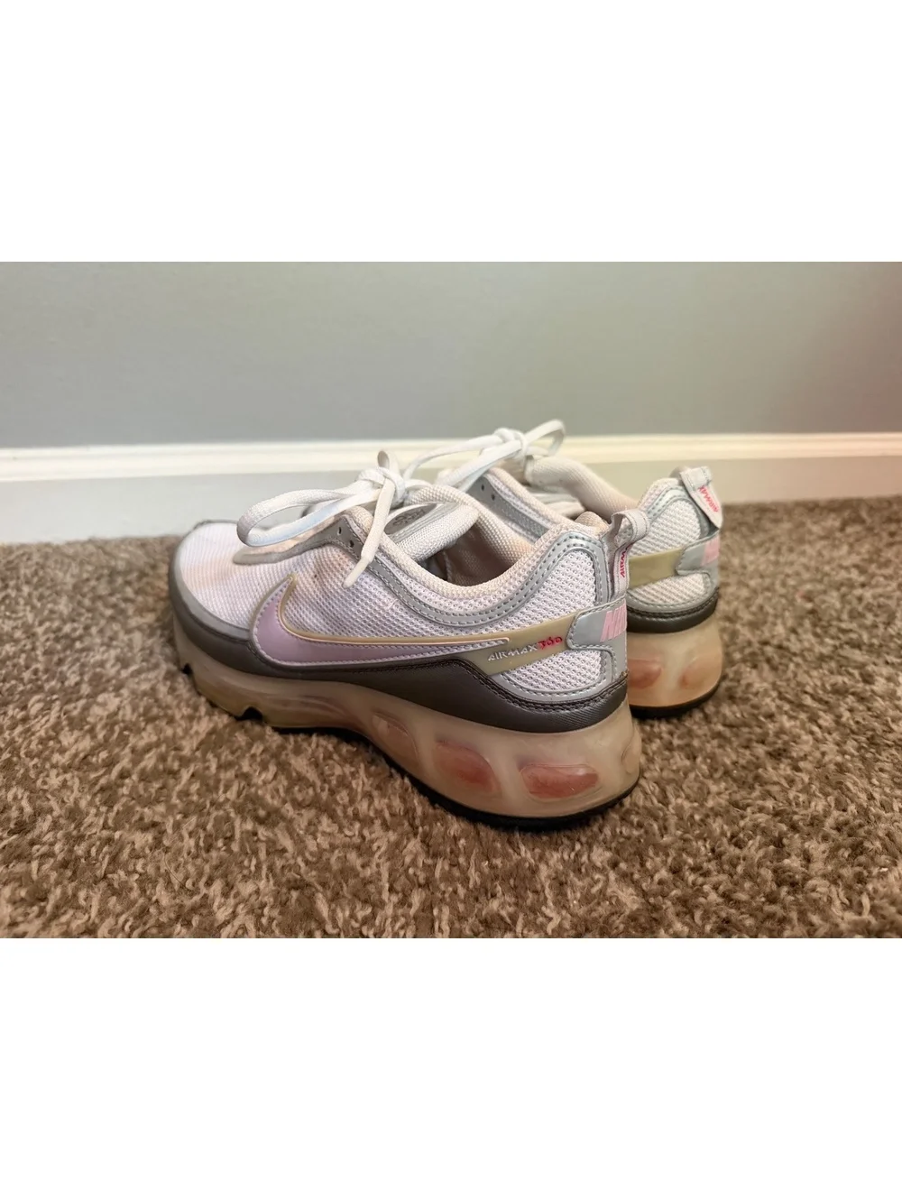 Nike Air Max 360 ll Sneaker Women’s 8